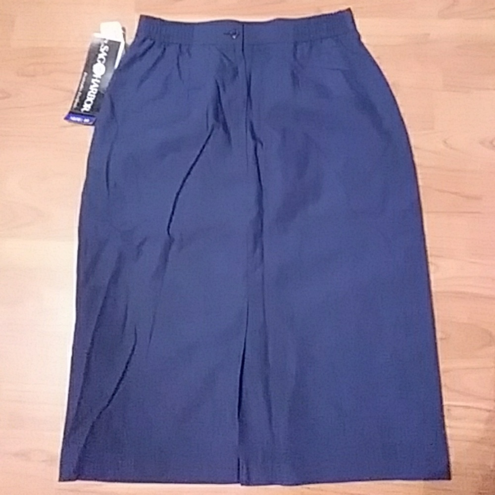NWT BRAND NEW navy skirt